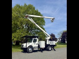 2017 Freightliner Business Class M2 106